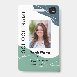 Crachá de identificação de professor de um estudan