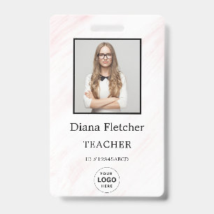 Crachá de identificação personalizado com nome e f
