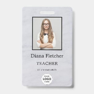Crachá de identificação personalizado com nome e f