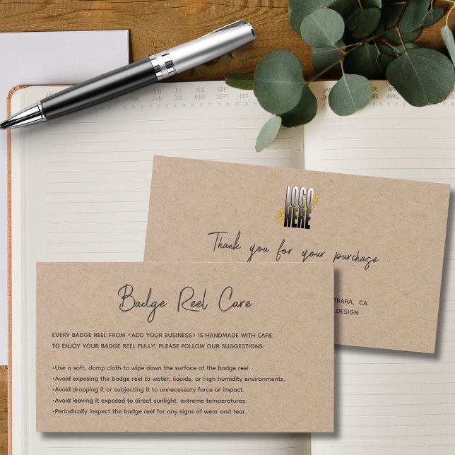 Crachá de logotipo do Kraft de papel moderno (Criador carregado)