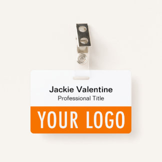 Crachá de nome de PVC laranja com o clipe no retân