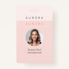 Crachá de nome rosa com duas tonalidades minimalis