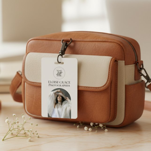 Crachá Editorial Photo Black Logo Photographer (Market your photography business in style with this editorial business ID badge!)