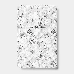 Crachá Floral Preto e Branco Elegante