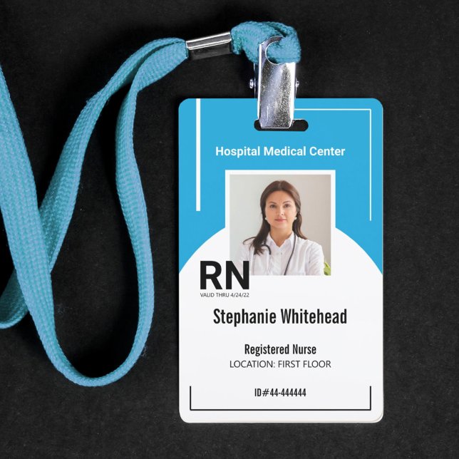 Crachá Foto personalizada de pessoal médico Turquoise (Your photo ID employee badge is not just an identification tool, but a powerful communication medium)