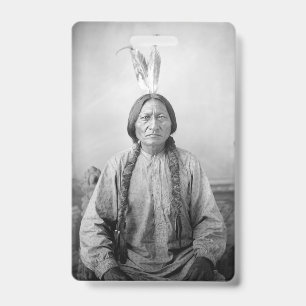 Crachá Ícone Indígena Americano: Líder Lakota Touro Senta