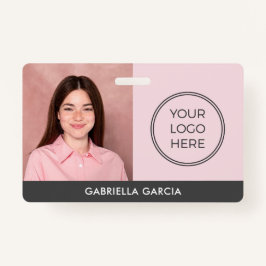 Crachá ID do funcionário do logotipo rosa moderno