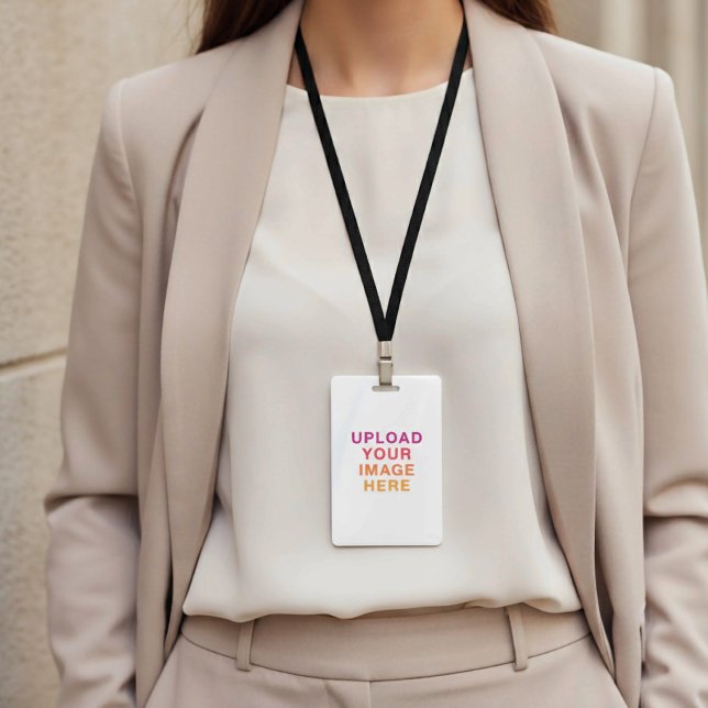 Crachá Imagem em Tamanho Real em Branco (Criador carregado)