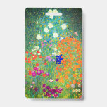 Crachá Jardim Flor Gustav Klimt<br><div class="desc">Crachá com a pintura a óleo do Jardim Flor de Gustav Klimt (1906). Um belo jardim de flores roxas,  vermelhas,  brancas,  azuis e laranja. Um presente de excelente para fãs de Arte Nouveau e de Arte Austríaca.</div>