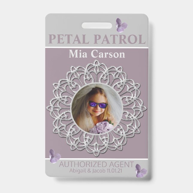 Crachá Lilac Petal Patrol Flower Girl (Frente)