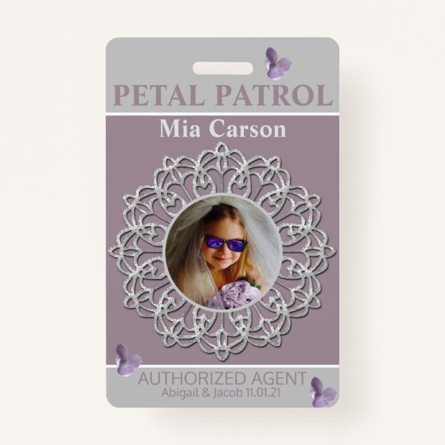 Crachá Lilac Petal Patrol Flower Girl (Frente)