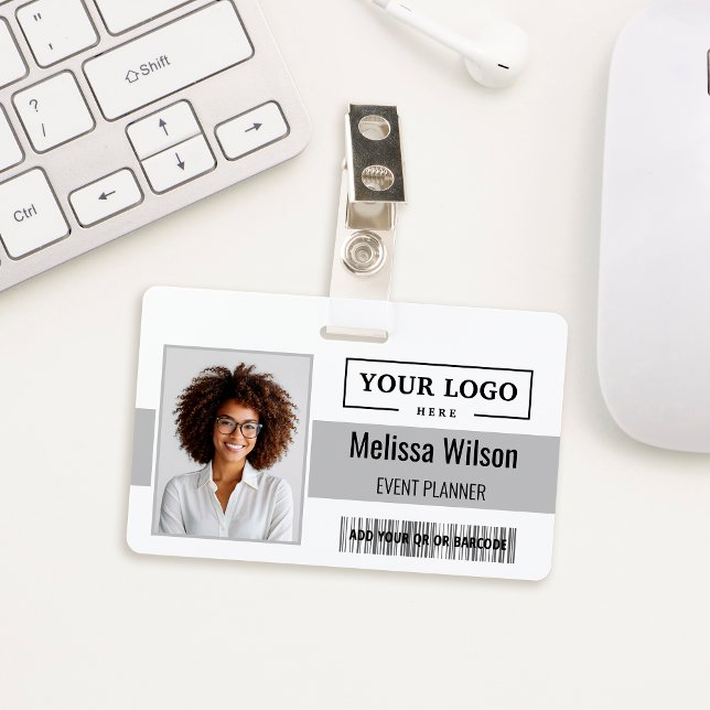 Crachá Logotipo Personalizado de Empresa Código de Barras (Criador carregado)