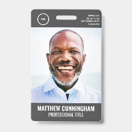 Crachá Logotipo Redondo de Código de Barras com Nome e Fo