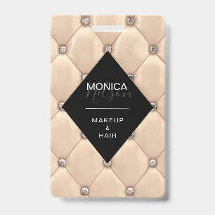 Crachá luxuoso tufado monograma dourado