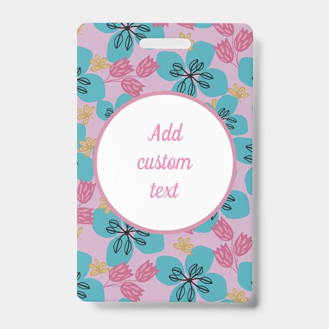 Crachá Mãe de nome cor-de-rosa floral personalizado (Frente)