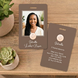 Crachá Mocha Brown Script Logo Photo Lashes and Brows