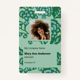 Crachá Padrão Floral Verde e Azul Vibrante e Negrito