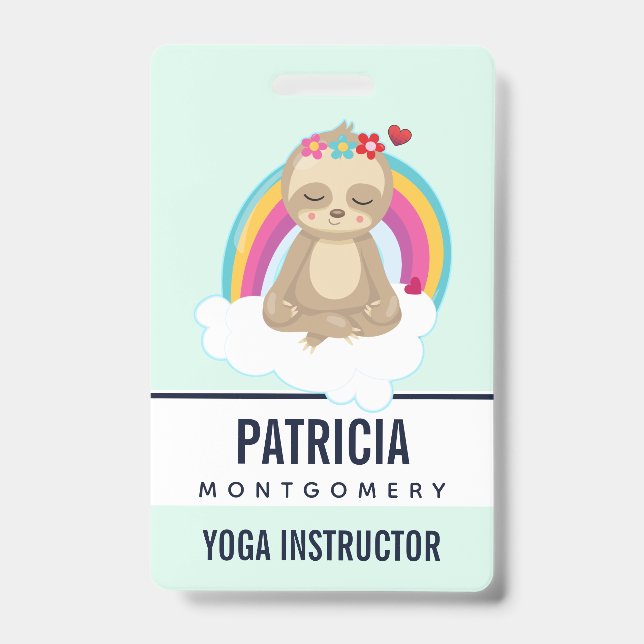 Crachá Preguiça Marrom Fofa, Meditando em uma Nuvem (Frente)