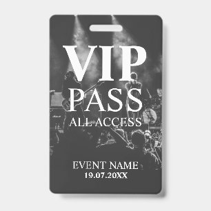 Crachá Preto e Branco de Evento de Código QR VIP P