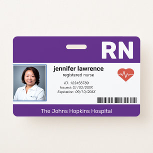 Crachá roxo   ID de foto do funcionário médico do hospita