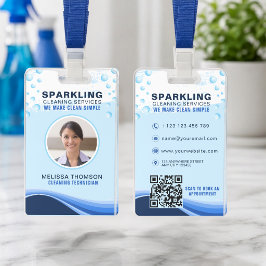 Crachá Serviço de Limpeza Profissional Azul Branco Modern