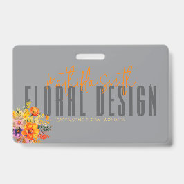 Crachá Sophisticated Floral Design Gray Orange Flowers 