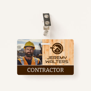Crachá Trabalhador no Local de Construção   Madeira