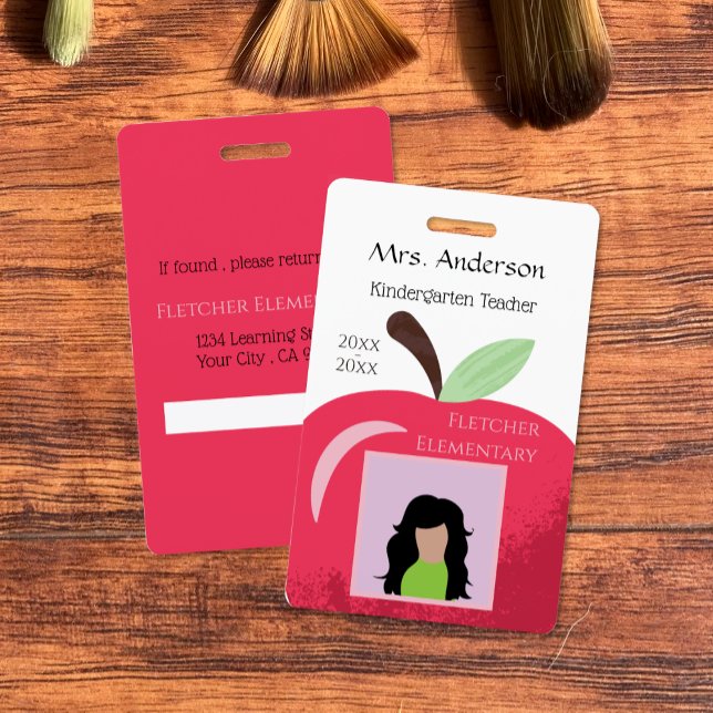 Crachá White Photo ID do Educador Red Apple (Red apple educator white vertical photo ID badge .)