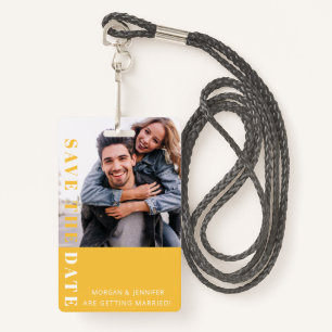 Crachá Yellow 80s Save the Date (Salvar a data) 