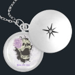 crânio de gótico com colar de rosa roxo vintage<br><div class="desc">Caveira do gótico com colar personalizado da tangerina púrpura rosa.</div>