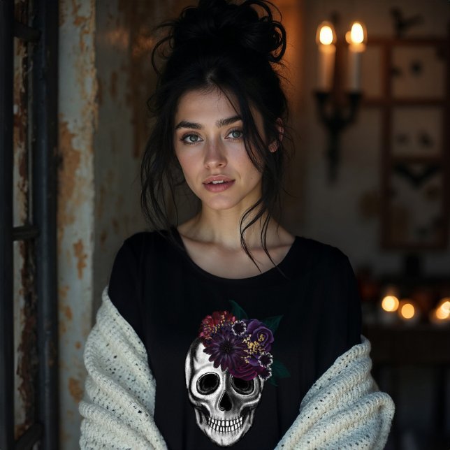 Crânio de Halloween Floral Negro e Dourado (Black & Gold Moody Floral Halloween Skull Tri-Blend Shirt)