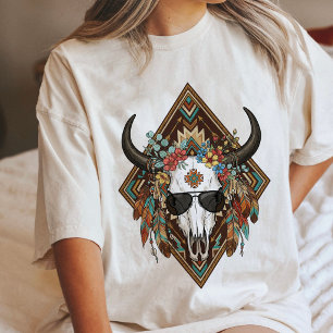 Crânio de Touro Boho com Flores e Óculos de Sol