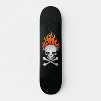 Crânio flamejante e Crossbones skate