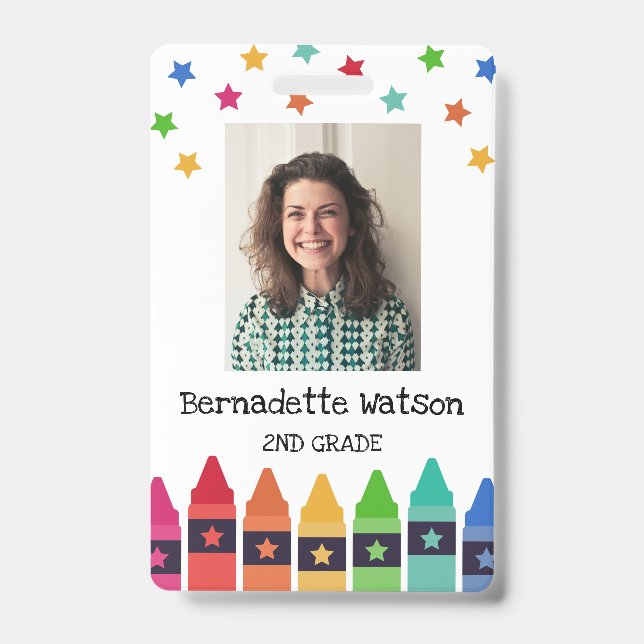 Crayons & Estrelas Colorido Crachá de Professor(a) (Frente)