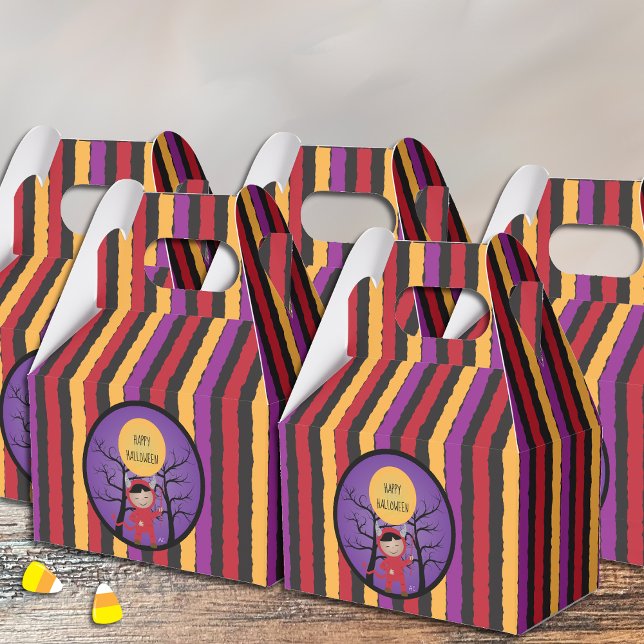 Criança na caixa de favoritos do Dia das Bruxas Co (Criador carregado)