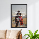 Crie sua própria cotação personalizada e Poster de<br><div class="desc">Crie seu poster de citação personalizado com uma de suas fotos favoritas. Basta adicionar sua imagem e texto personalizado na tipografia elegante da caligrafia de script.</div>