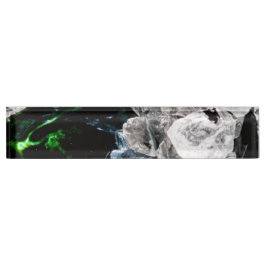 Cristais brancos no espaço externo negro