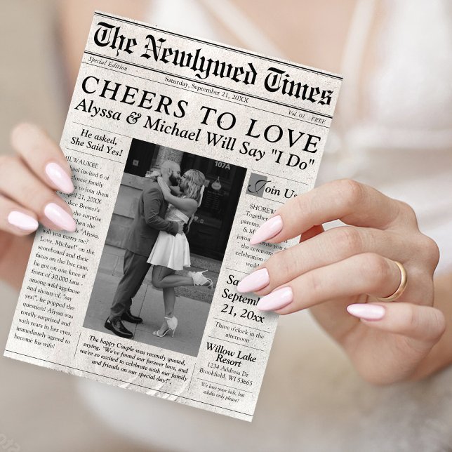 Cronograma de Fotos de Convite para Casamento de J (Cheers to Love The Newlywed Times trendy newspaper editorial black &  white photo wedding invitation)