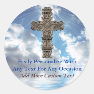 Cruz cristã em etiquetas bonitas do céu