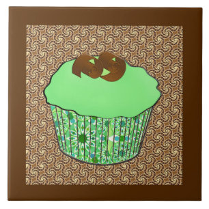 Cupcake do chocolate do fosco da hortelã, fundo d