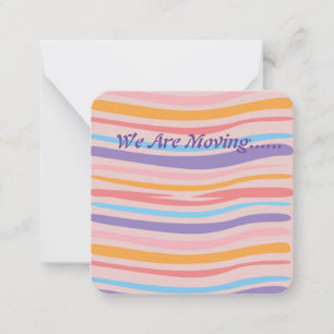 Curve Lined Estamos Movendo Cartão De Nota