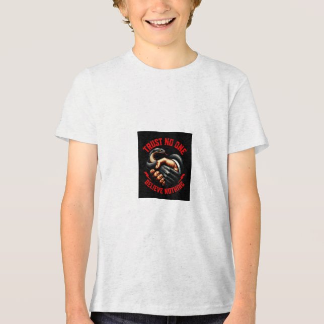 CustomTees #TrendyTshirts #GraphicTees #CasualWear (Frente)