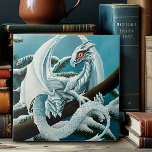 Cute Dragão Branco de Inverno Árvore de Pinheiro N