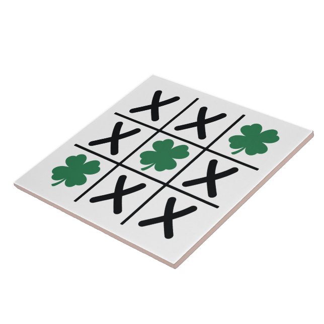 Cute Irish Shamrock Tic Tac Toe (Lateral)