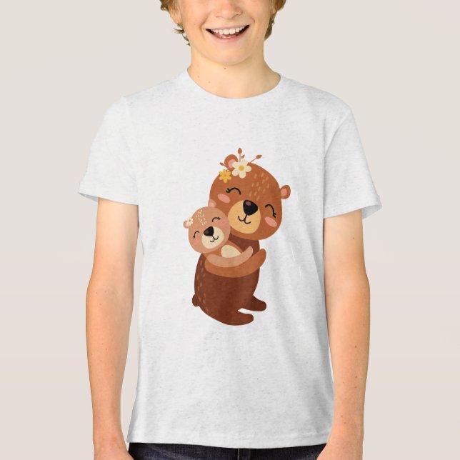 Cute Mama Bear Hugging Baby Cub Illustration (Frente)