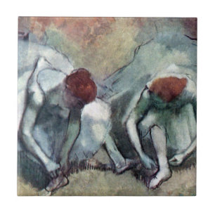 Dançarinas Amarrando os Sapatos por Edgar Degas