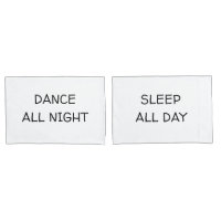 Dance a noite toda dormindo Casal o dia todo