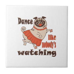 Dance como ninguém está assistindo Pug Dog feminin