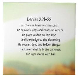 Daniel 2:21-22 Ele muda tempos e estações