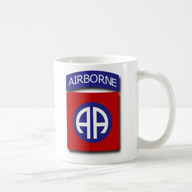 De Café 82nd CANECA TRANSPORTADA POR VIA AÉREA (Direita)